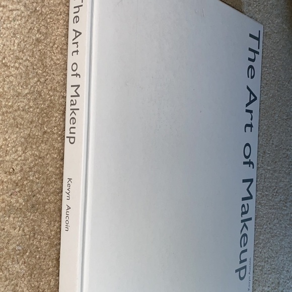 Make up book - Picture 2 of 6